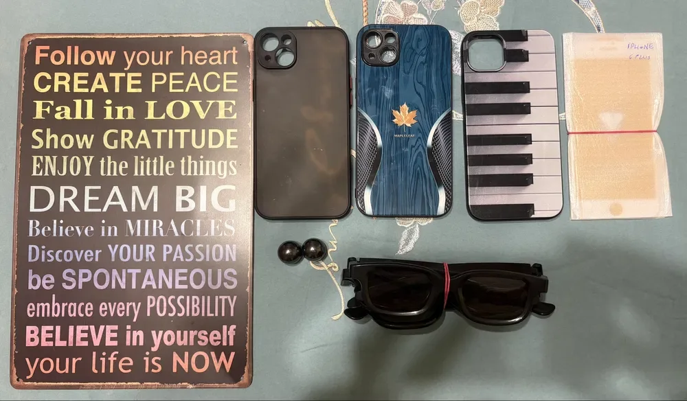 DONEZ huse de telefon, ochelari 3D, folii iPhone.